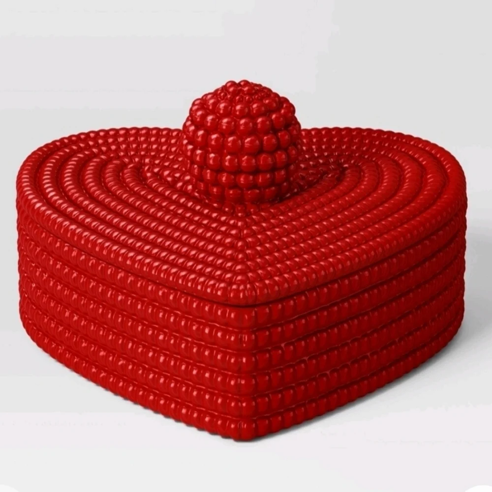NWT Threshold Beaded Heart Valentine's Decorative Box Home decor, jewelry holder